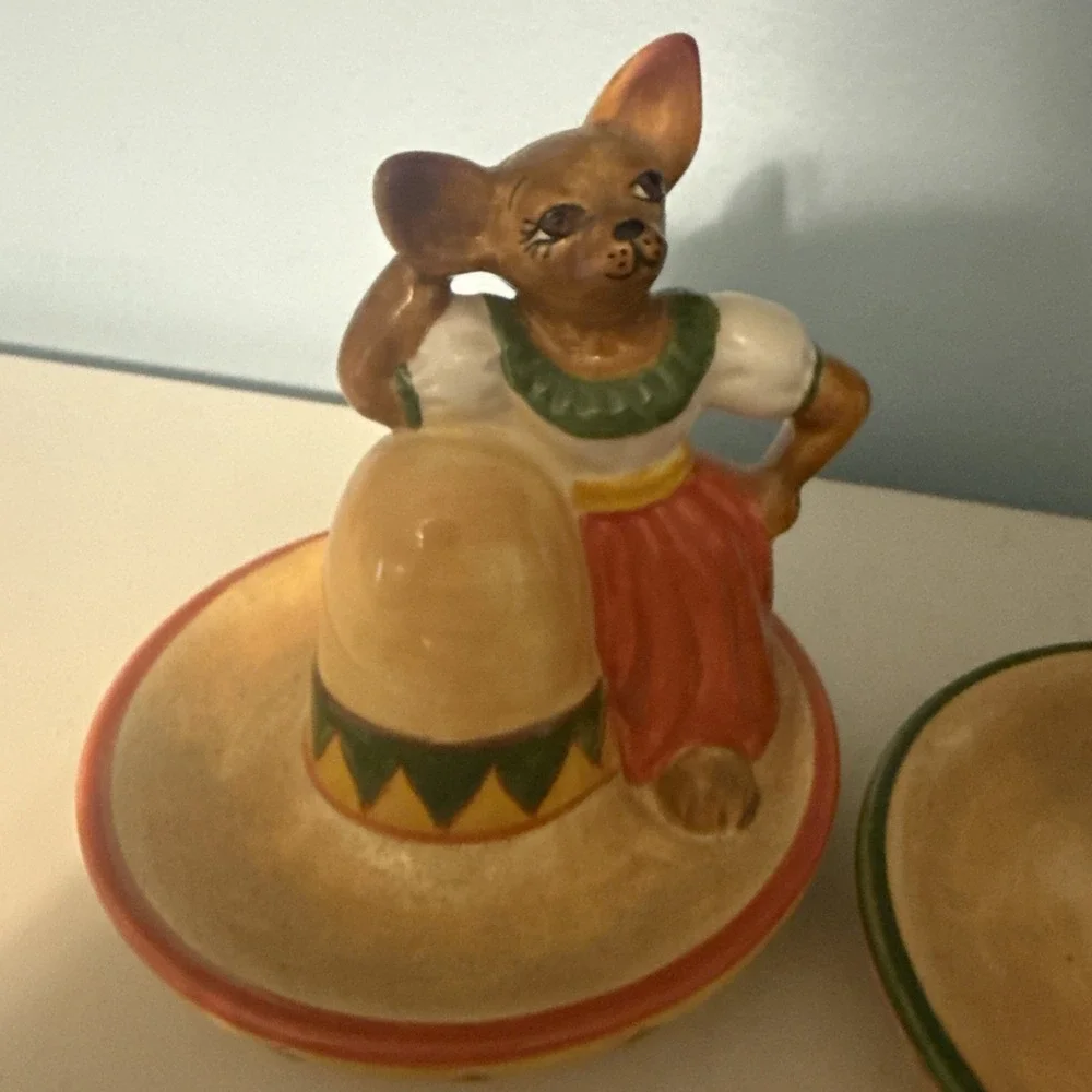 Vintage Clay Art Chihuahuas On Sombreros Salt And Pepper Shakers